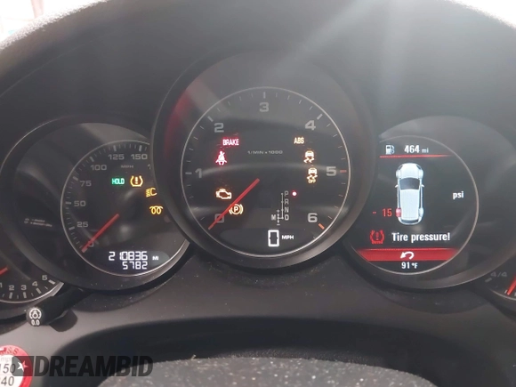 2014 Porsche Cayenne Diesel with VIN WP1AF2A25ELA45518, listed as a IAAI auction lot 42537736 with 210,836 mi miles and . Bid and sale history available at DreamBid. Image 7.