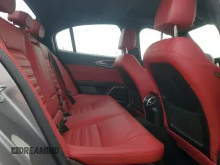 2021 Alfa Romeo Giulia Ti z VIN ZARFANBN5M7643959, wystawiony jako Copart lot #48424255 z przebiegiem 62 075 mil mil oraz Szkoda całkowita • Salvage title. Historia ofert i sprzedaży dostępna na DreamBid. Obrazek 10.