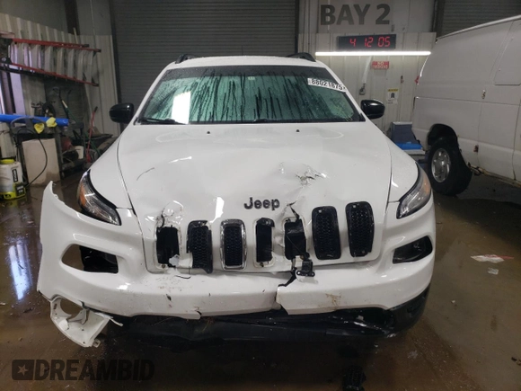 2017 Jeep Cherokee Altitude z VIN 1C4PJMAS6HW583167, wystawiony jako Copart lot #88021875 z przebiegiem 114 914 mil mil oraz Szkoda całkowita • Salvage title. Historia ofert i sprzedaży dostępna na DreamBid. Obrazek 5.