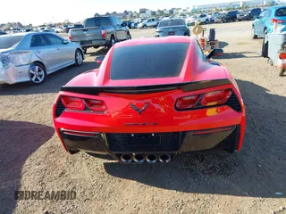 2017 Chevrolet Corvette Z51 1LT z VIN 1G1YH2D71H5115535, wystawiony jako IAAI lot #42235440 z przebiegiem 57 077 mil mil oraz . Historia ofert i sprzedaży dostępna na DreamBid. Obrazek 17.