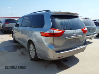 2016 Toyota Sienna XLE with VIN 5TDYK3DC5GS763674, listed as a IAAI auction lot 42035115 with 133,120 mi miles. Bid and sale history available at carsss.com. Image 3.