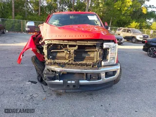 2017 Ford Super Duty F-250 SRW Lariat with VIN 1FT7W2BT5HEB83586, listed as a IAAI auction lot 41902027 with 20,479 mi miles. Bid and sale history available at carsss.com. Image 6.