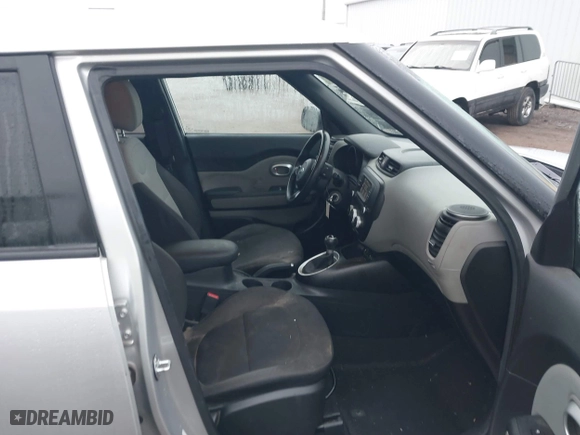 2017 Kia Soul with VIN KNDJN2A2XH7456835, listed as a IAAI auction lot 41485986 with 127,113 mi miles. Bid and sale history available at carsss.com. Image 5.