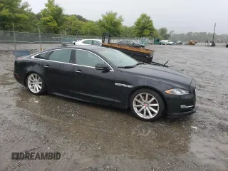 2016 Jaguar XJ R-Sport with VIN SAJWJ1CD7G8V95129, listed as a Copart auction lot 73569464 with 143,740 mi miles and Clean title. Bid and sale history available at DreamBid. Image 4.
