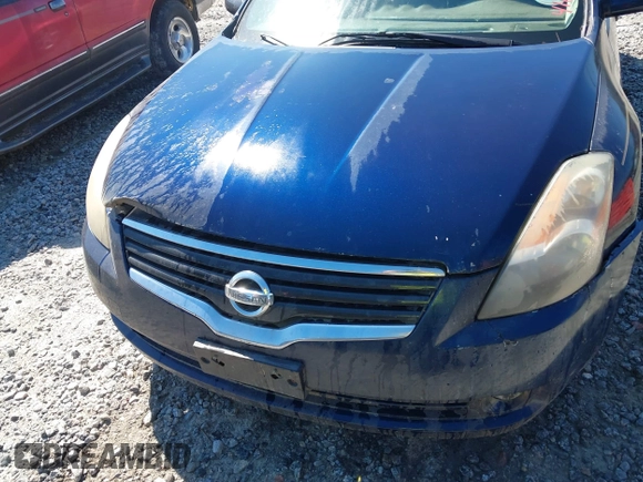 2007 Nissan Altima 2.5 with VIN 1N4AL21E87N464867, listed as a IAAI auction lot 41693359 with 1 mi miles. Bid and sale history available at carsss.com. Image 6.