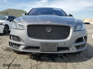 2020 Jaguar F-PACE 25t Premium with VIN SADCJ2FX2LA638148, listed as a Copart auction lot 48598465 with 69,736 mi miles and Salvage Title. Bid and sale history available at carsss.com. Image 5.