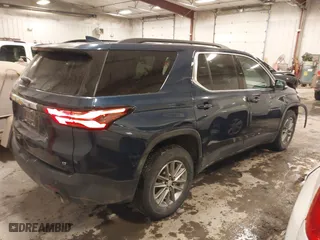 2022 Chevrolet Traverse LT Cloth with VIN 1GNEVGKW2NJ169057, listed as a IAAI auction lot 41615577 with 48,122 mi miles. Bid and sale history available at carsss.com. Image 4.