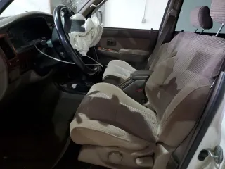1998 Toyota 4Runner SR5 with VIN JT3HN86R3W0169984, listed as a Copart auction lot 85010594 with 184,178 mi miles and Salvage Title. Bid and sale history available at carsss.com. Image 7.