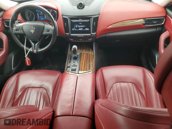 2017 Maserati Levante z VIN ZN661XUL0HX250697, wystawiony jako Copart lot #56871095 z przebiegiem 73 042 mil mil oraz Czysty tytuł • Clean title. Historia ofert i sprzedaży dostępna na DreamBid. Obrazek 8.