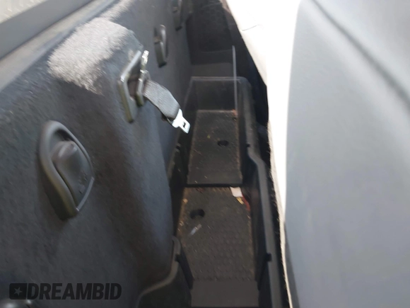 2015 Ram 1500 Tradesman with VIN 3C6JR7DT1FG660695, listed as a IAAI auction lot 42545263 with 154,283 mi miles and . Bid and sale history available at DreamBid. Image 8.