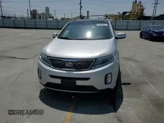 2014 Kia Sorento SX z VIN 5XYKW4A74EG547803, wystawiony jako Copart lot #58390675 z przebiegiem 138 424 mil mil oraz Szkoda całkowita • Salvage title. Historia ofert i sprzedaży dostępna na DreamBid. Obrazek 14.