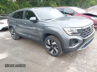 2025 Volkswagen Atlas SE with VIN 1V2WE2CA4SC210919, listed as a IAAI auction lot 42665805 with 8,653 mi miles and . Bid and sale history available at DreamBid. Image 1.