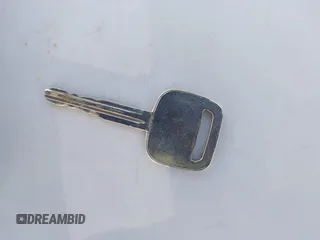 1995 Toyota Camry LE z VIN JT2SK12E5S0332027, wystawiony jako IAAI lot #42078977 z przebiegiem 128 929 mil mil oraz . Historia ofert i sprzedaży dostępna na DreamBid. Obrazek 11.