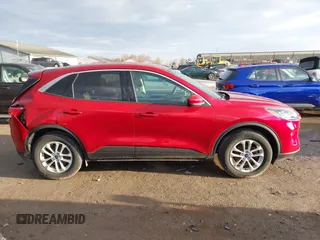 2020 Ford Escape SE with VIN 1FMCU9G61LUC63140, listed as a IAAI auction lot 41836607 with 36,563 mi miles. Bid and sale history available at carsss.com. Image 13.