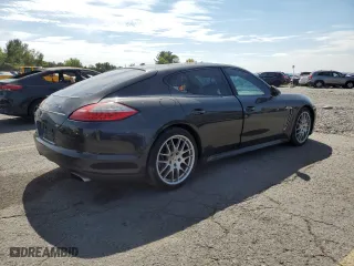 2013 Porsche Panamera with VIN WP0AA2A76DL015356, listed as a Copart auction lot 72474804 with 87,759 mi miles and Salvage Title. Bid and sale history available at carsss.com. Image 3.