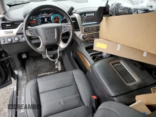 2020 GMC Yukon XL Denali with VIN 1GKS2HKJ7LR198247, listed as a Copart auction lot 43796095 with 89,557 mi miles and Salvage Title. Bid and sale history available at carsss.com. Image 8.