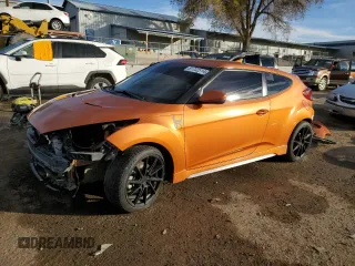 2015 Hyundai Veloster Turbo z VIN KMHTC6AE8FU233672, wystawiony jako Copart lot #81732514 z przebiegiem 88 708 mil mil oraz Szkoda całkowita • Salvage title. Historia ofert i sprzedaży dostępna na DreamBid. Obrazek 1.