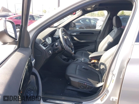2019 BMW X1 xDrive28i with VIN WBXHT3C56K5L38658, listed as a IAAI auction lot 42496734 with 49,373 mi miles and . Bid and sale history available at DreamBid. Image 5.