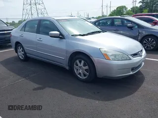 2005 Honda Accord EX-L z VIN 1HGCM66875A077467, wystawiony jako IAAI lot #42090711 z przebiegiem 260 219 mil mil oraz . Historia ofert i sprzedaży dostępna na DreamBid. Obrazek 1.
