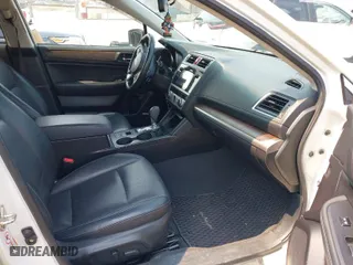 2016 Subaru Outback 2.5i Limited with VIN 4S4BSBNC6G3211922, listed as a IAAI auction lot 41847788 with 98,376 mi miles. Bid and sale history available at carsss.com. Image 5.