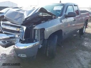 2013 Chevrolet Silverado 1500 LT with VIN 1GCRCSE06DZ274985, listed as a IAAI auction lot 41824879 with 64,721 mi miles. Bid and sale history available at carsss.com. Image 2.