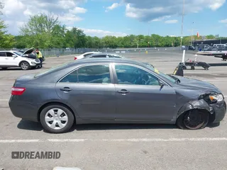 2009 Toyota Camry z VIN 4T1BE46K69U392414, wystawiony jako IAAI lot #42226031 z przebiegiem 87 651 mil mil oraz . Historia ofert i sprzedaży dostępna na DreamBid. Obrazek 13.