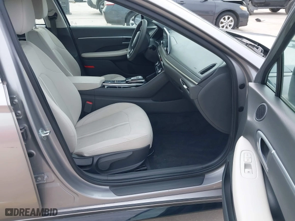 2021 Hyundai Sonata SEL with VIN KMHL64JA6MA146585, listed as a IAAI auction lot 41680181 with 34,119 mi miles. Bid and sale history available at carsss.com. Image 5.