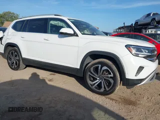 2021 Volkswagen Atlas SEL Premium z VIN 1V2TR2CA0MC511827, wystawiony jako IAAI lot #41965081 z przebiegiem 67 643 mil mil oraz . Historia ofert i sprzedaży dostępna na DreamBid. Obrazek 1.