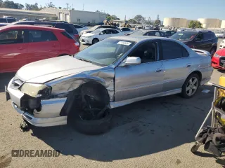 2002 Acura TL Type S w/Navigation with VIN 19UUA56962A042978, listed as a Copart auction lot 77483324 with 132,734 mi miles and Salvage Title. Bid and sale history available at carsss.com. Image 1.