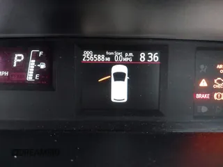 2016 Toyota Prius One z VIN JTDKDTB35G1118796, wystawiony jako IAAI lot #42028552 z przebiegiem 256 588 mil mil oraz . Historia ofert i sprzedaży dostępna na DreamBid. Obrazek 7.