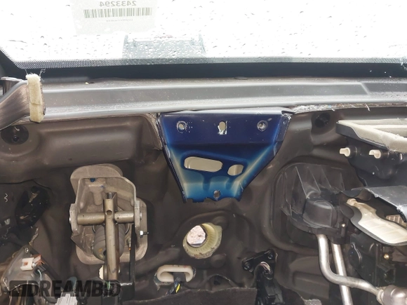 2018 Jeep Grand Cherokee High Altitude z VIN 1C4RJFCG8JC379927, wystawiony jako IAAI lot #41046850 z przebiegiem Nie podano mil oraz . Historia ofert i sprzedaży dostępna na DreamBid. Obrazek 16.