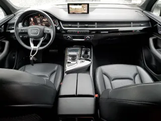 2019 Audi Q7 Prestige z VIN WA1VAAF7XKD033865, wystawiony jako Copart lot #50088745 z przebiegiem 82 716 mil mil oraz Szkoda całkowita • Salvage title. Historia ofert i sprzedaży dostępna na DreamBid. Obrazek 8.