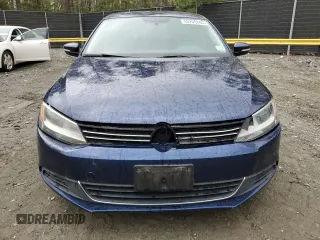 2013 Volkswagen Jetta Sedan SE w/Convenience/Sunroof with VIN 3VWBP7AJ7DM309615, listed as a Copart auction lot 53205265 with 166,232 mi miles and Clean Title. Bid and sale history available at carsss.com. Image 5.