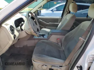 2007 Ford Explorer XLT z VIN 1FMEU73E07UB03959, wystawiony jako Copart lot #62706665 z przebiegiem 199 833 mil mil oraz Nie do naprawy • Non repairable. Historia ofert i sprzedaży dostępna na DreamBid. Obrazek 7.