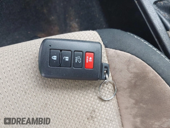 2018 Toyota RAV4 XLE with VIN 2T3WFREVXJW501296, listed as a IAAI auction lot 42358130 with 163,669 mi miles and . Bid and sale history available at DreamBid. Image 11.
