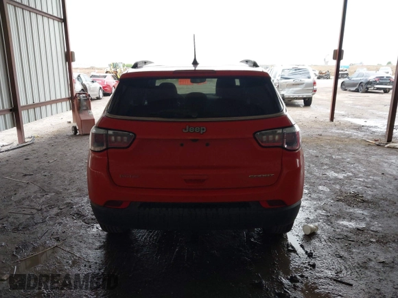 2019 Jeep Compass Sport z VIN 3C4NJCAB2KT676721, wystawiony jako IAAI lot #42116610 z przebiegiem 130 701 mil mil oraz . Historia ofert i sprzedaży dostępna na DreamBid. Obrazek 16.