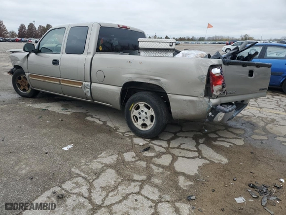 2003 Chevrolet Silverado 1500 LS with VIN 2GCEC19XX31184925, listed as a Copart auction lot 80311164 with 145,020 mi miles and Salvage Title. Bid and sale history available at carsss.com. Image 2.