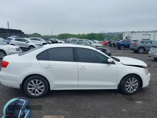 2012 Volkswagen Jetta SE with VIN 3VWDP7AJ8CM396562, listed as a IAAI auction lot 42523926 with Not provided miles and . Bid and sale history available at DreamBid. Image 14.