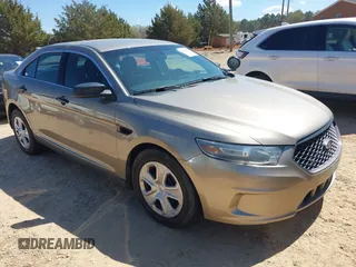2013 Ford Sedan Police Interceptor with VIN 1FAHP2M82DG201735, listed as a IAAI auction lot 41886336 with 118,966 mi miles. Bid and sale history available at carsss.com. Image 1.