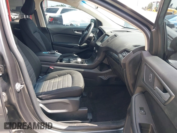 2020 Ford Edge SE z VIN 2FMPK3G99LBB59628, wystawiony jako IAAI lot #42403314 z przebiegiem 62 066 mil mil oraz . Historia ofert i sprzedaży dostępna na DreamBid. Obrazek 5.