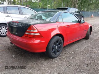 2002 Mercedes-Benz SLK 230 Kompressor with VIN WDBKK49F42F239518, listed as a IAAI auction lot 42697382 with 197,439 mi miles and . Bid and sale history available at DreamBid. Image 4.