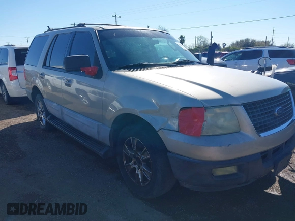 2004 Ford Expedition Special Service with VIN 1FMRU15W64LA16279, listed as a IAAI auction lot 41613381 with 1 mi miles. Bid and sale history available at carsss.com. Image 1.