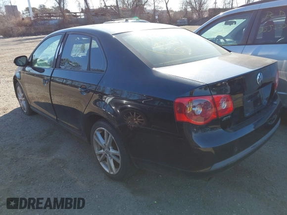 2006 Volkswagen Jetta Sedan Value Edition with VIN 3VWPF71KX6M792523, listed as a IAAI auction lot 41766781 with 999,999 mi miles. Bid and sale history available at carsss.com. Image 3.