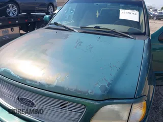 1999 Ford F-150 XL с VIN 2FTRX18LXXCA38121, выставлен на аукционе IAAI как лот 42758364 с пробегом 131 085 миль миль и . История ставок и продаж доступна на DreamBid. Изображение 6.