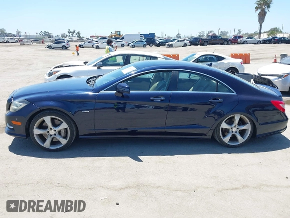 2012 Mercedes-Benz CLS 550 с VIN WDDLJ7DB2CA037456, выставлен на аукционе IAAI как лот 42528195 с пробегом 129 256 миль миль и . История ставок и продаж доступна на DreamBid. Изображение 14.