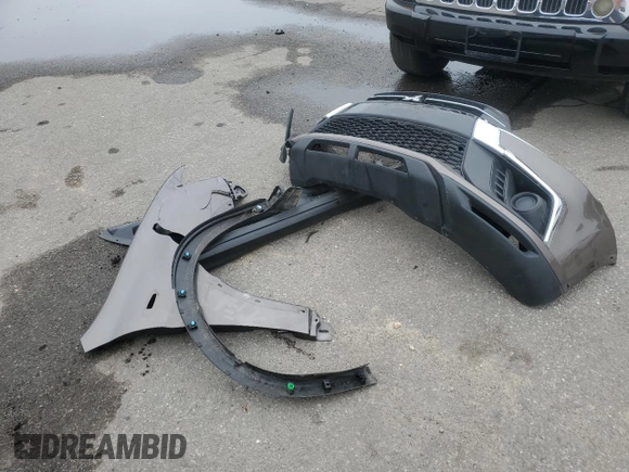 2019 Mitsubishi Outlander ES z VIN JA4AR3AU7KU014836, wystawiony jako Copart lot #55296935 z przebiegiem 14 378 mil mil oraz Szkody całkowita. Historia ofert i sprzedaży dostępna na DreamBid. Obrazek 13.