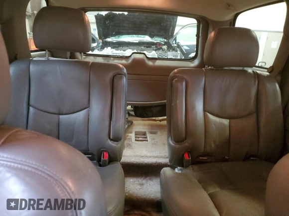 2006 GMC Yukon SLT with VIN 1GKEK13T76J149735, listed as a Copart auction lot 43025715 with 304,493 mi miles and Salvage Title. Bid and sale history available at carsss.com. Image 10.