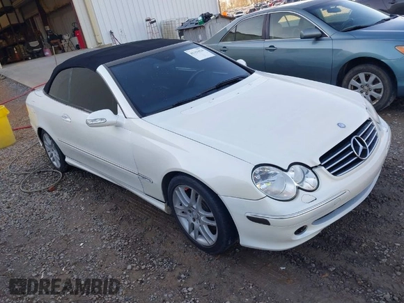 2009 Mercedes-Benz CLK 350 z VIN WDBTK56F89T106562, wystawiony jako IAAI lot #41313426 z przebiegiem 161 578 mil mil oraz . Historia ofert i sprzedaży dostępna na DreamBid. Obrazek 1.