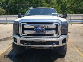 2014 Ford F-350 XLT with VIN 1FT8W3BT9EEA72092, listed as a Copart auction lot 53665775 with 298,659 mi miles and Salvage Title. Bid and sale history available at DreamBid. Image 5.