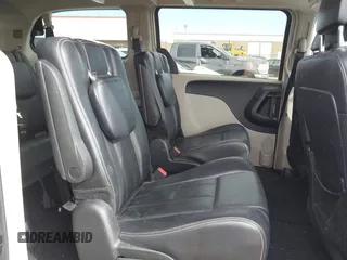 2013 Chrysler Town & Country Touring with VIN 2C4RC1BG3DR675173, listed as a IAAI auction lot 41744564 with 127,405 mi miles. Bid and sale history available at carsss.com. Image 8.